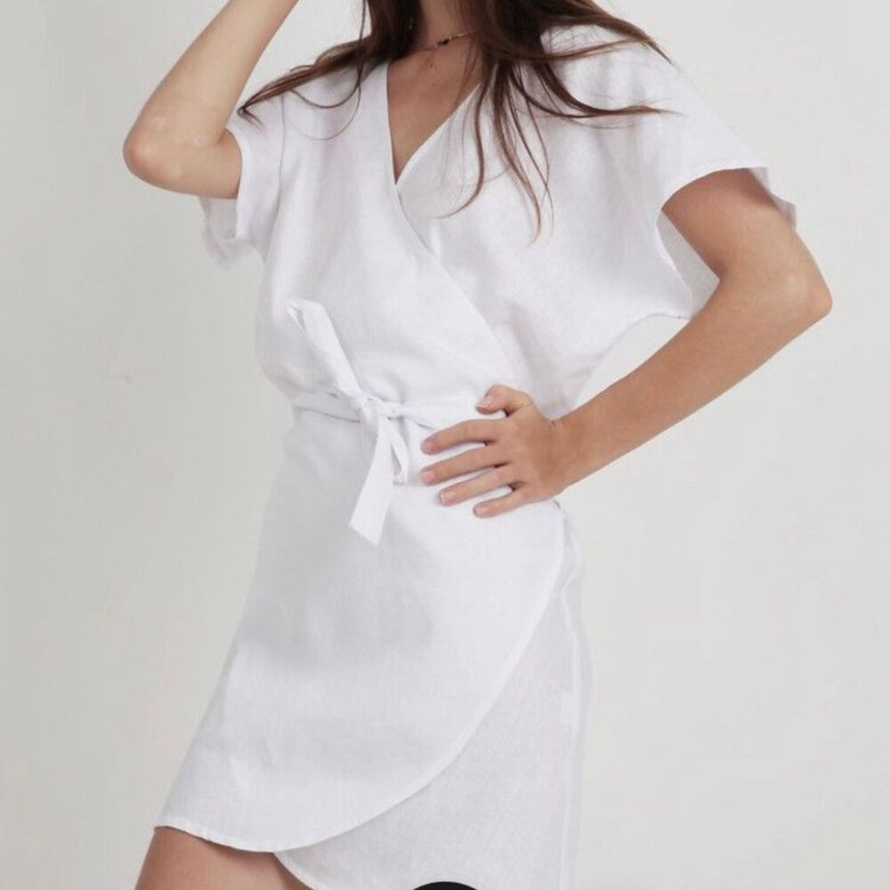 Lilya White Linen Wrap